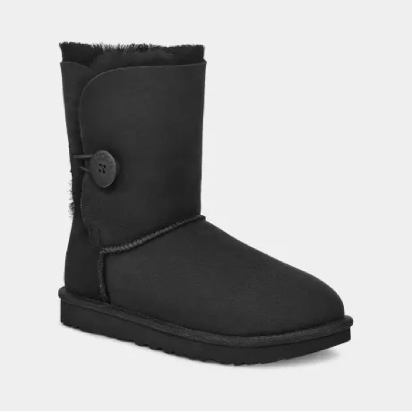 UGG | Bailey Button II - Picture 2 of 11